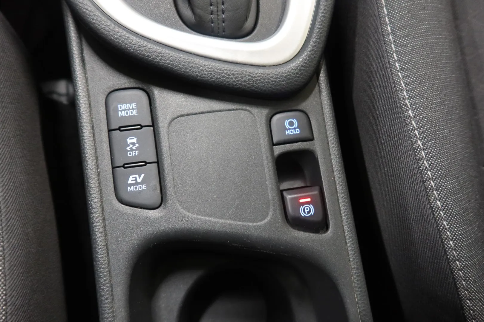 TOYOTA Yaris GOS-449 carousel image