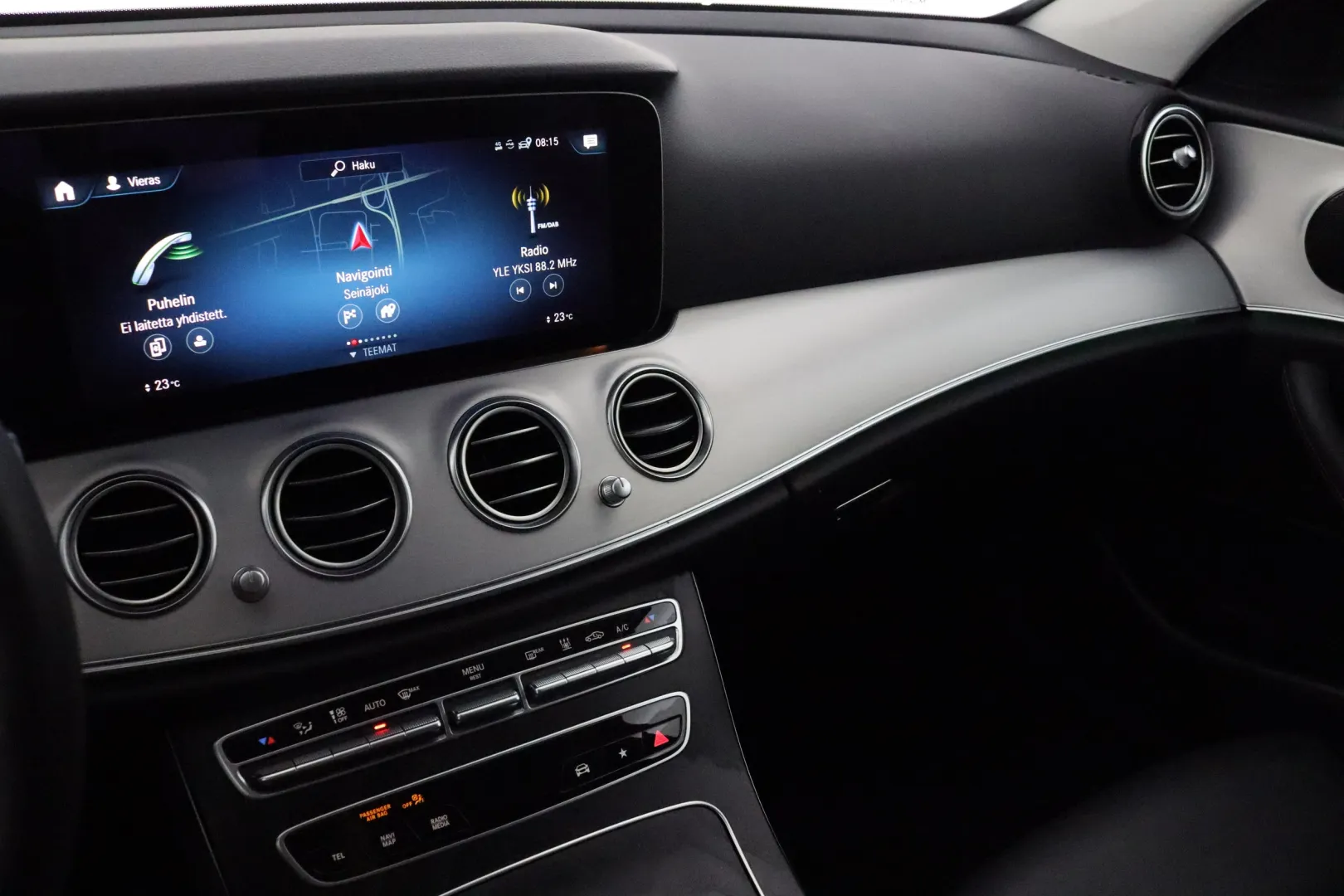 MERCEDES-BENZ E OZS-934 carousel image