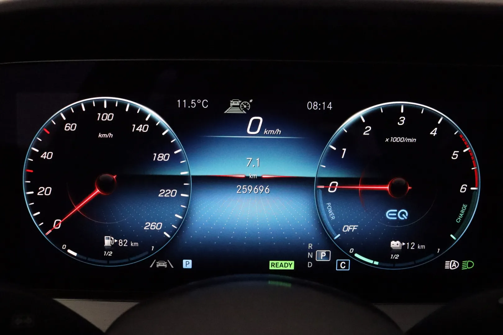 MERCEDES-BENZ E OZS-934 carousel image