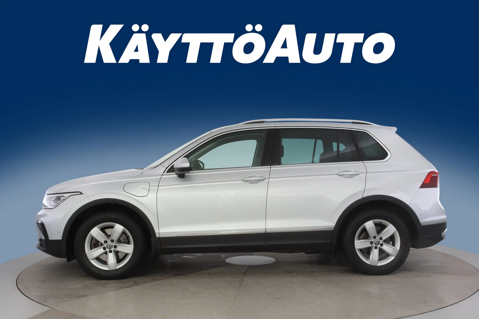 VOLKSWAGEN Tiguan CPM-907 carousel image