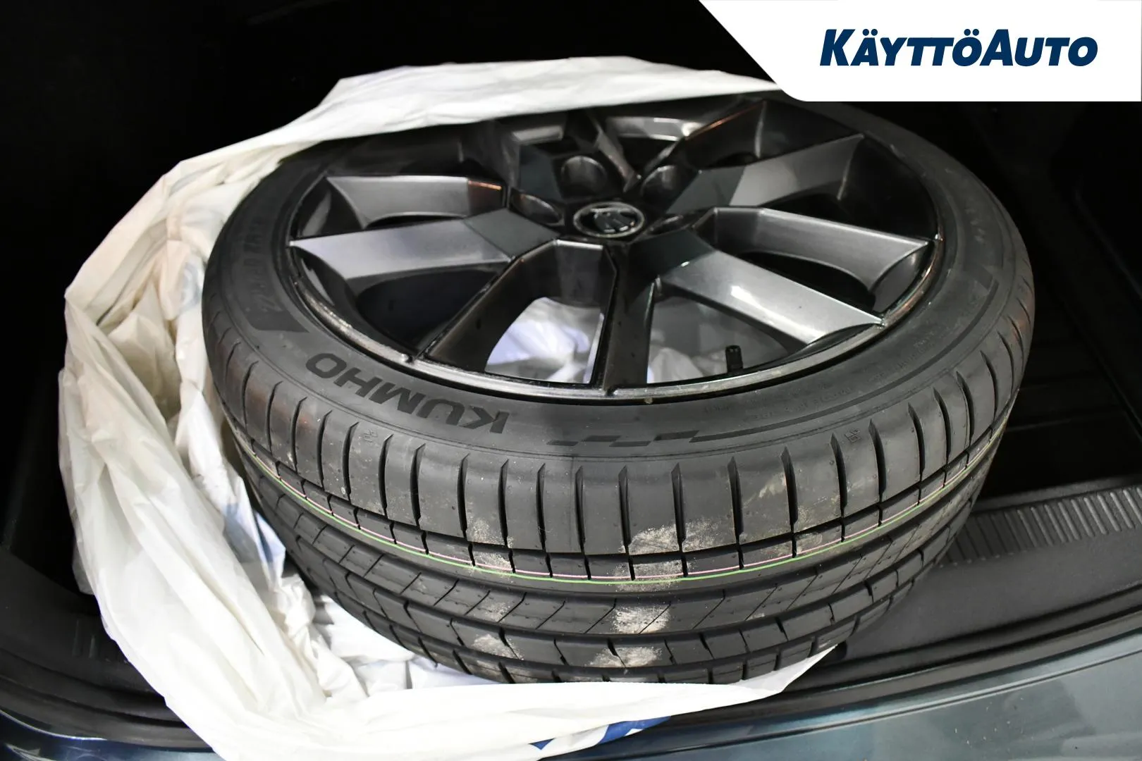 SKODA Octavia OVZ-600 carousel image