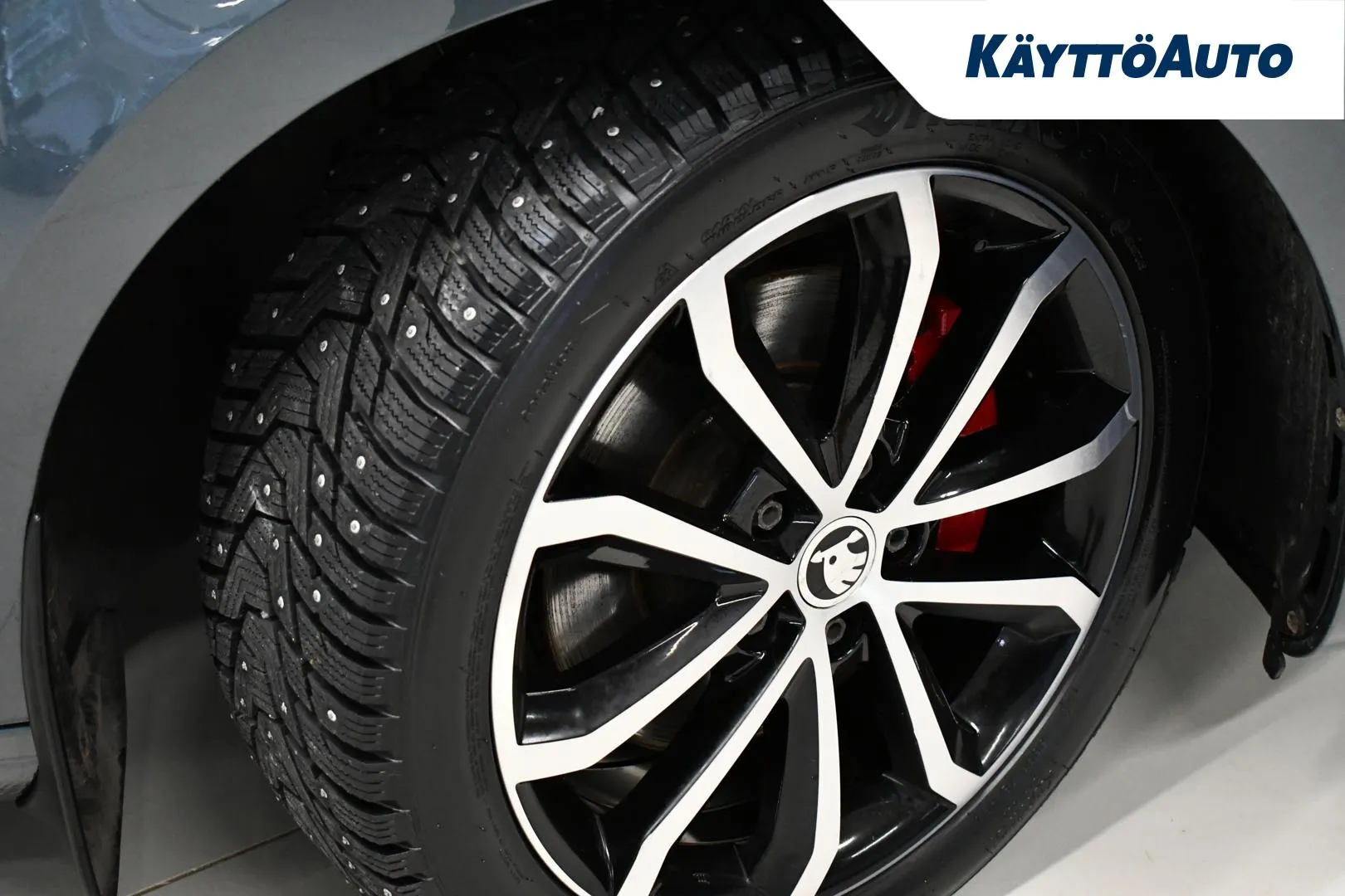 SKODA Octavia OVZ-600 carousel image