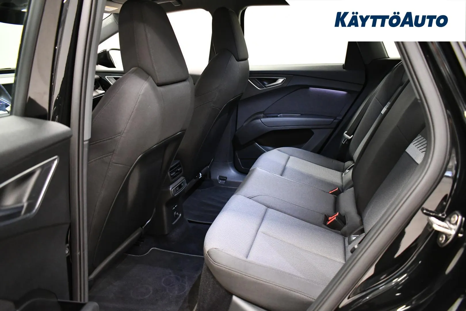 AUDI Q4 e-tron XRS-628 carousel image