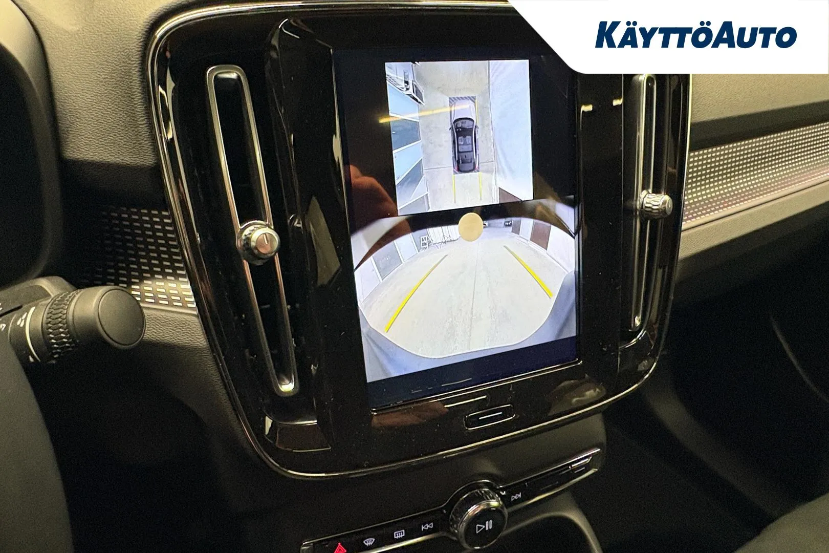 Volvo EC40 RXR-951 carousel image