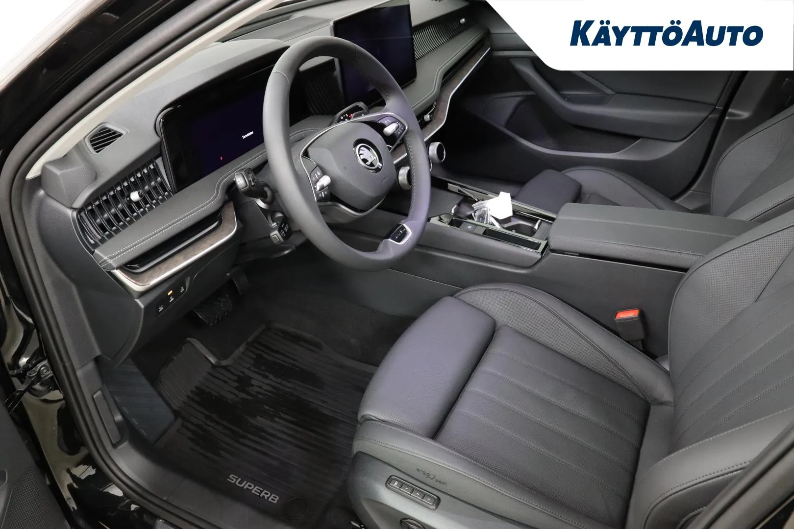 Skoda Superb LSS-313 carousel image