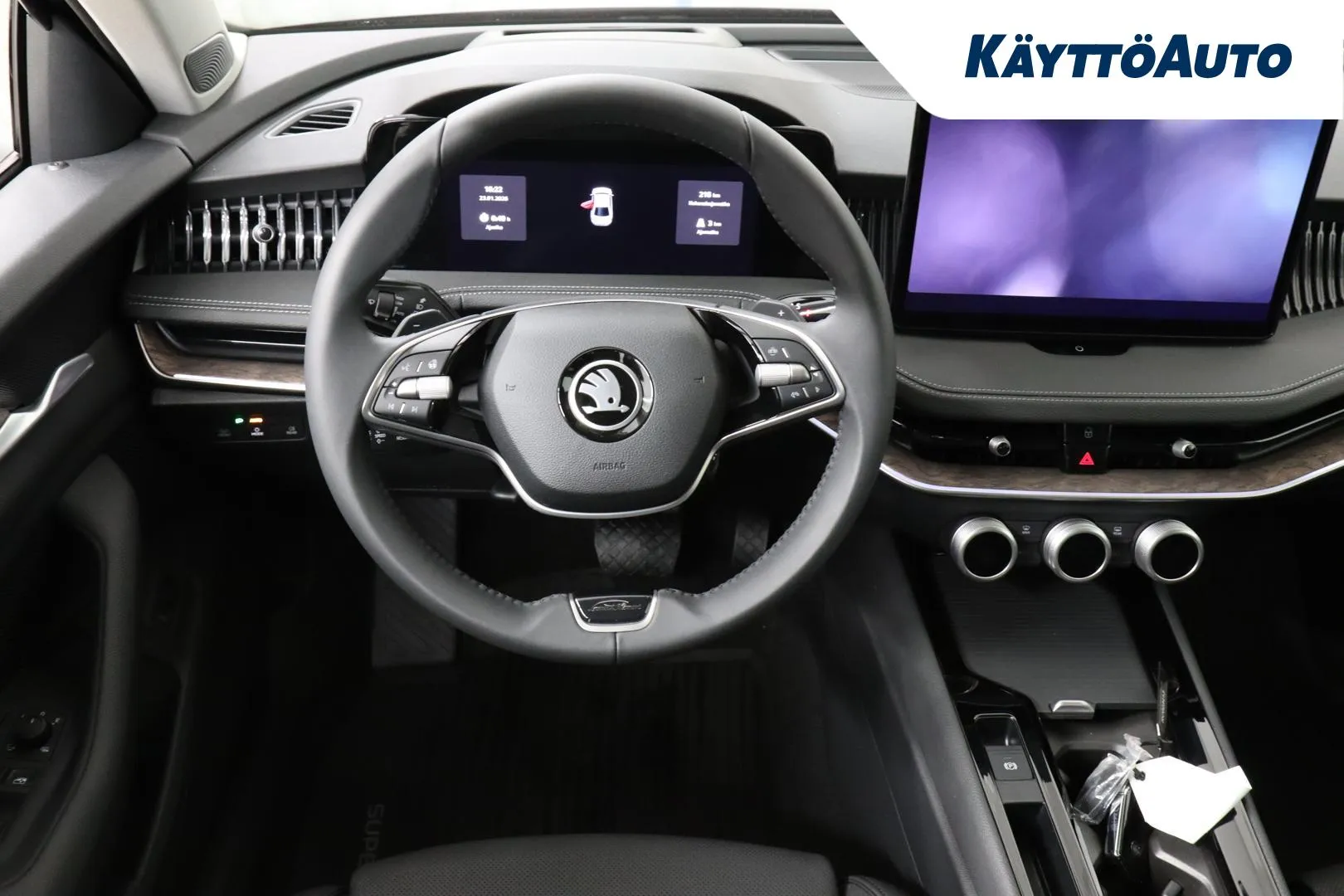 Skoda Superb LSS-313 carousel image