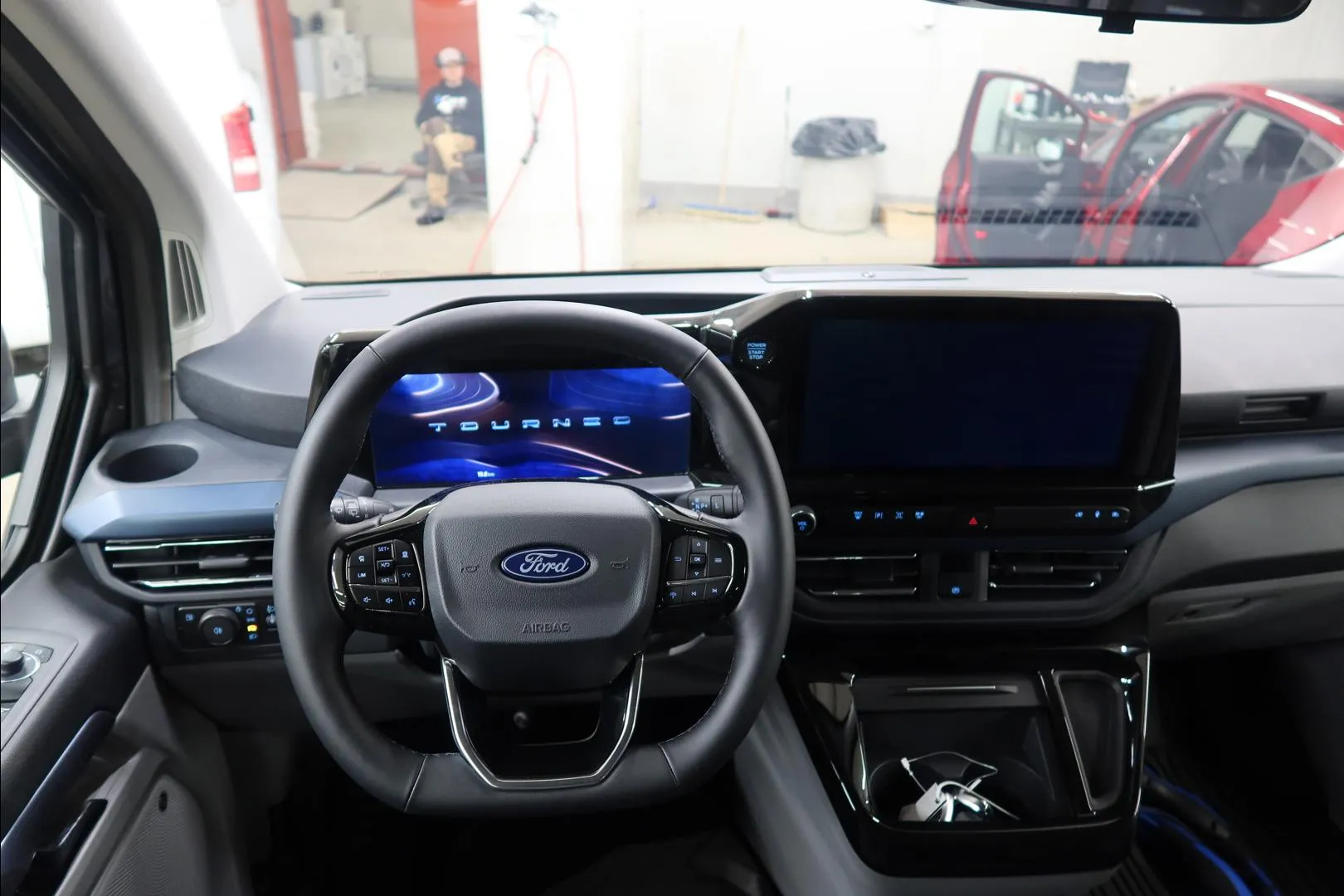 Ford Tourneo Custom ISV-885 carousel image