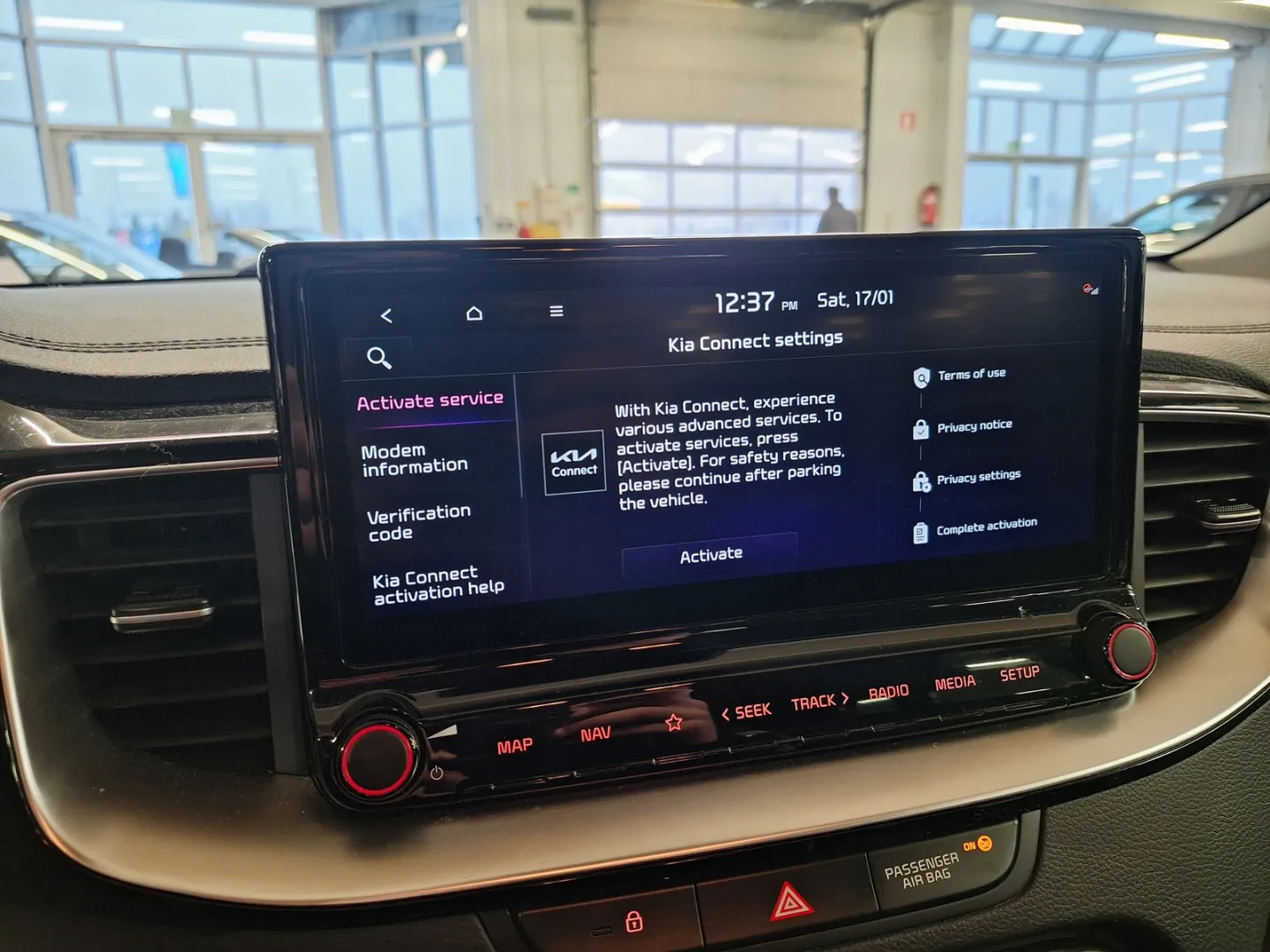 Kia Ceed CRG-889 carousel image