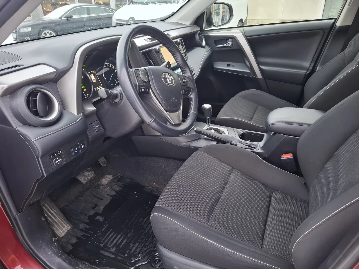 TOYOTA RAV4 NLH-635 carousel image