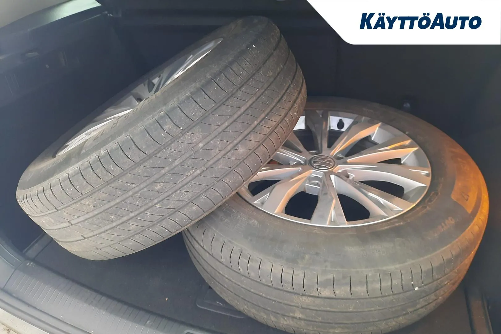 VOLKSWAGEN Tiguan LOL-591 carousel image