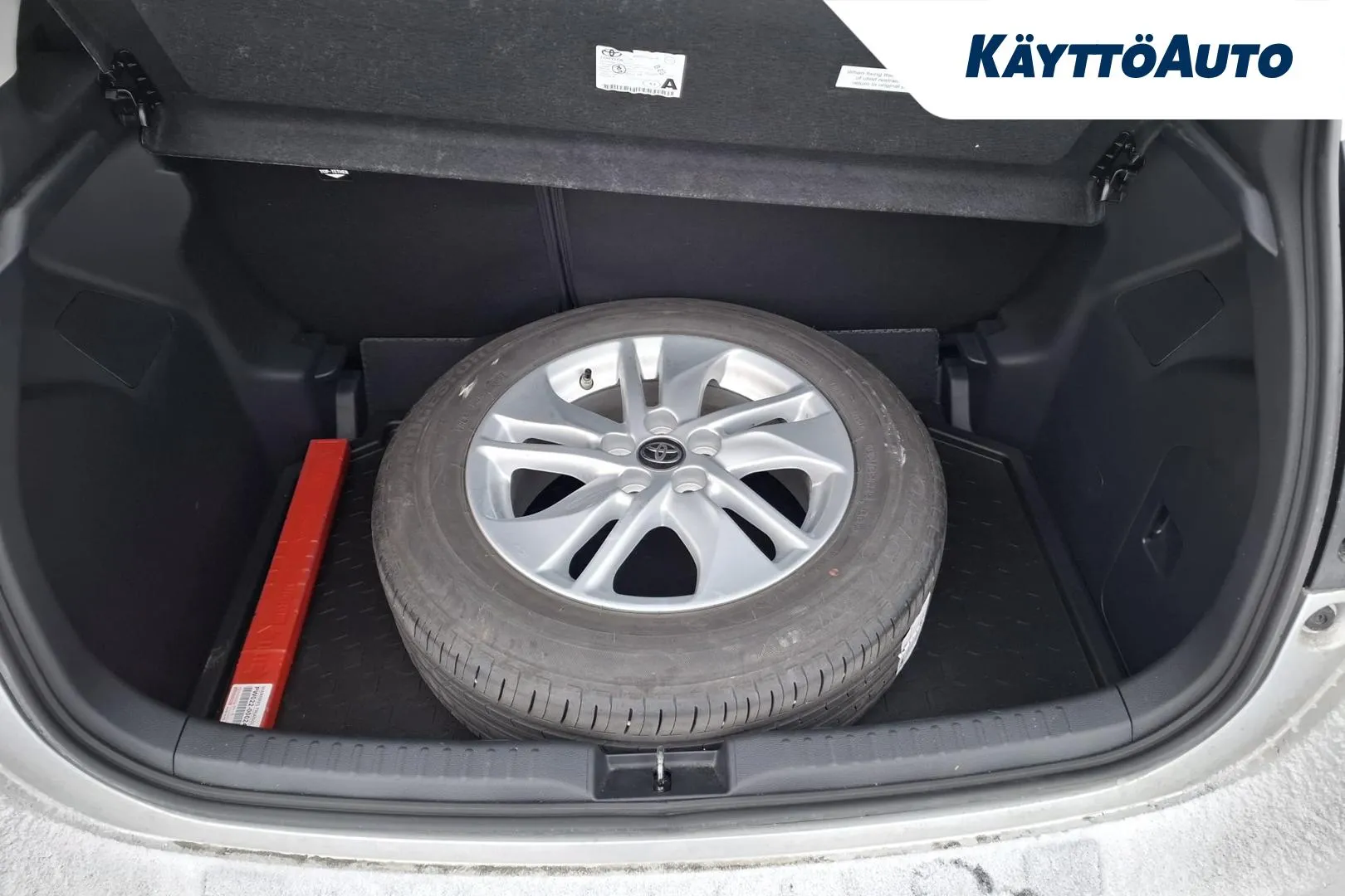 TOYOTA Yaris JMU-788 carousel image