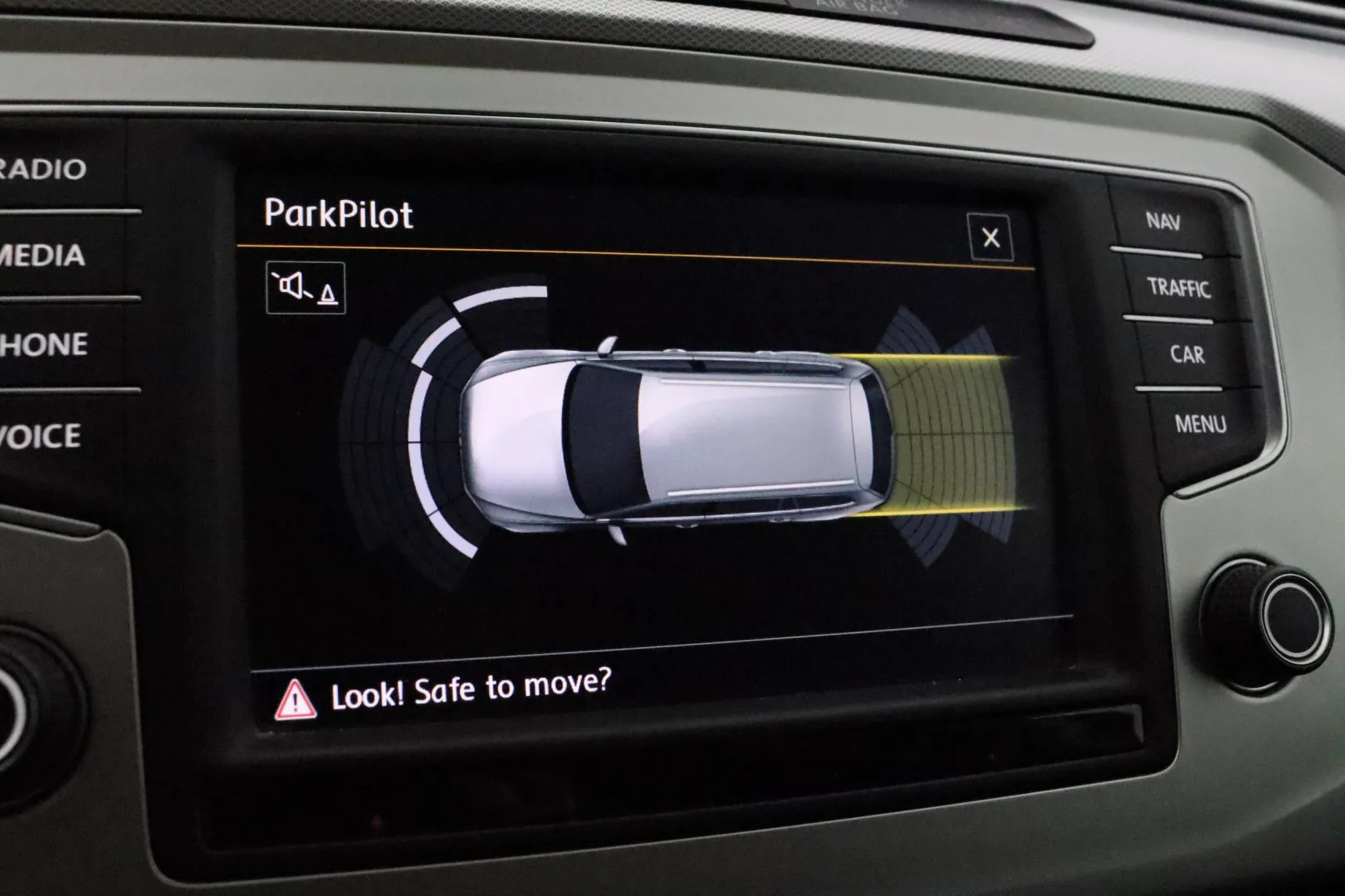 VOLKSWAGEN Passat ENO-291 carousel image