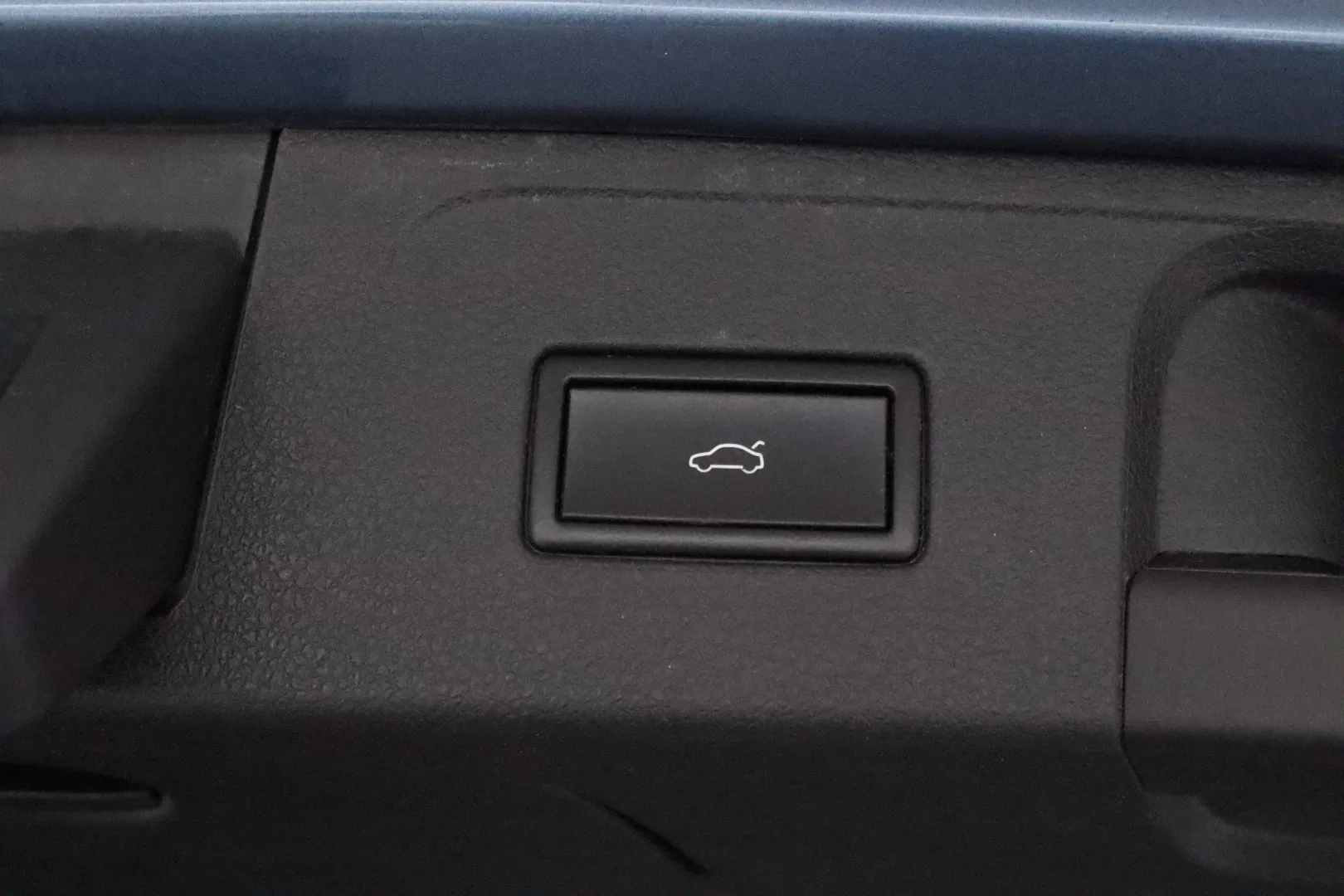 VOLKSWAGEN Passat ENO-291 carousel image