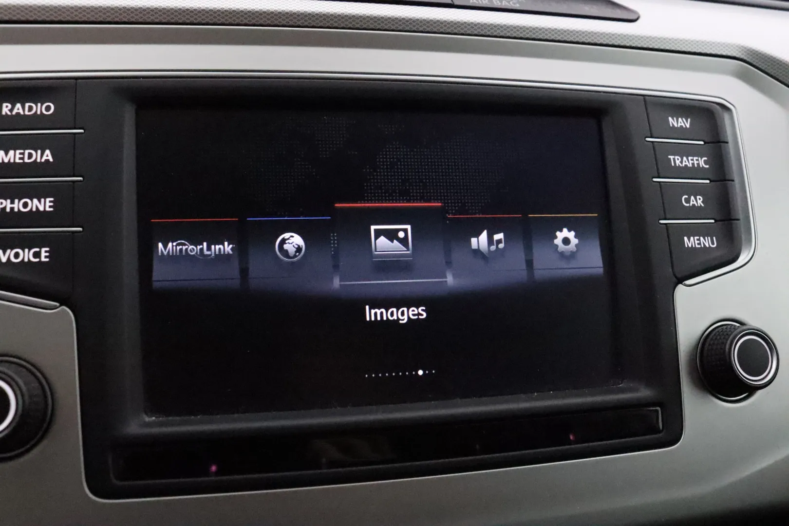 VOLKSWAGEN Passat ENO-291 carousel image