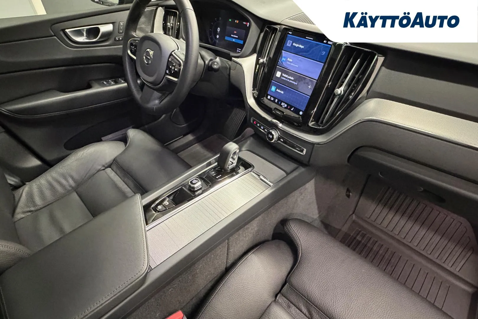 VOLVO XC60 RVS-681 carousel image