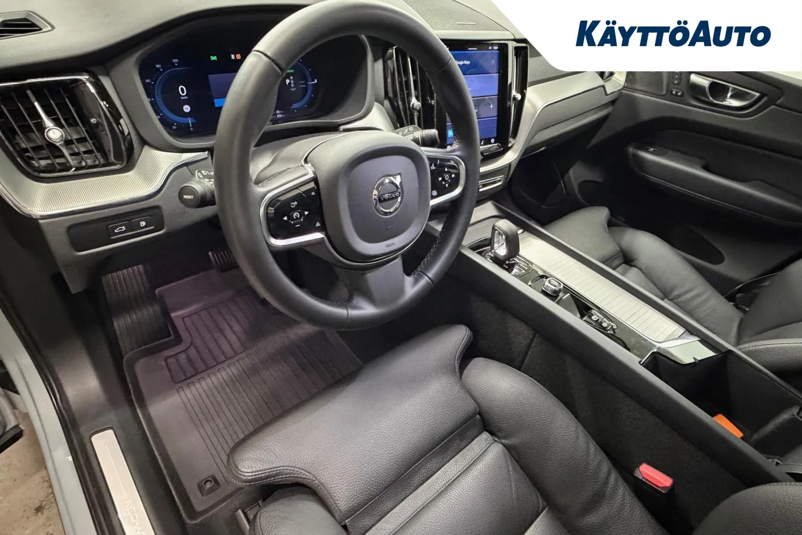 VOLVO XC60 RVS-681 carousel image