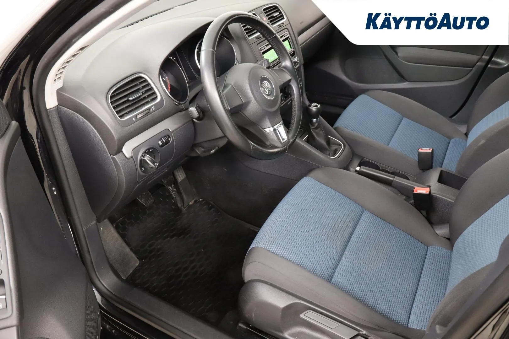 Volkswagen Golf VTZ-936 carousel image