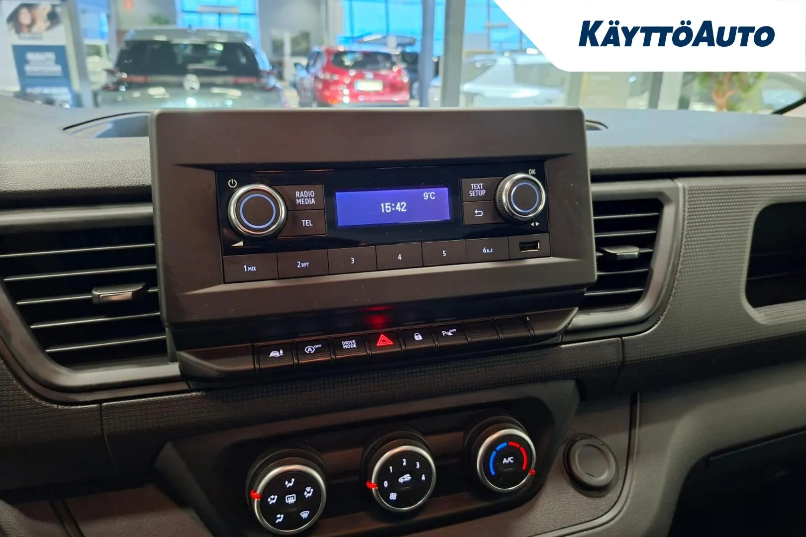 NISSAN Primastar SPB-577 carousel image