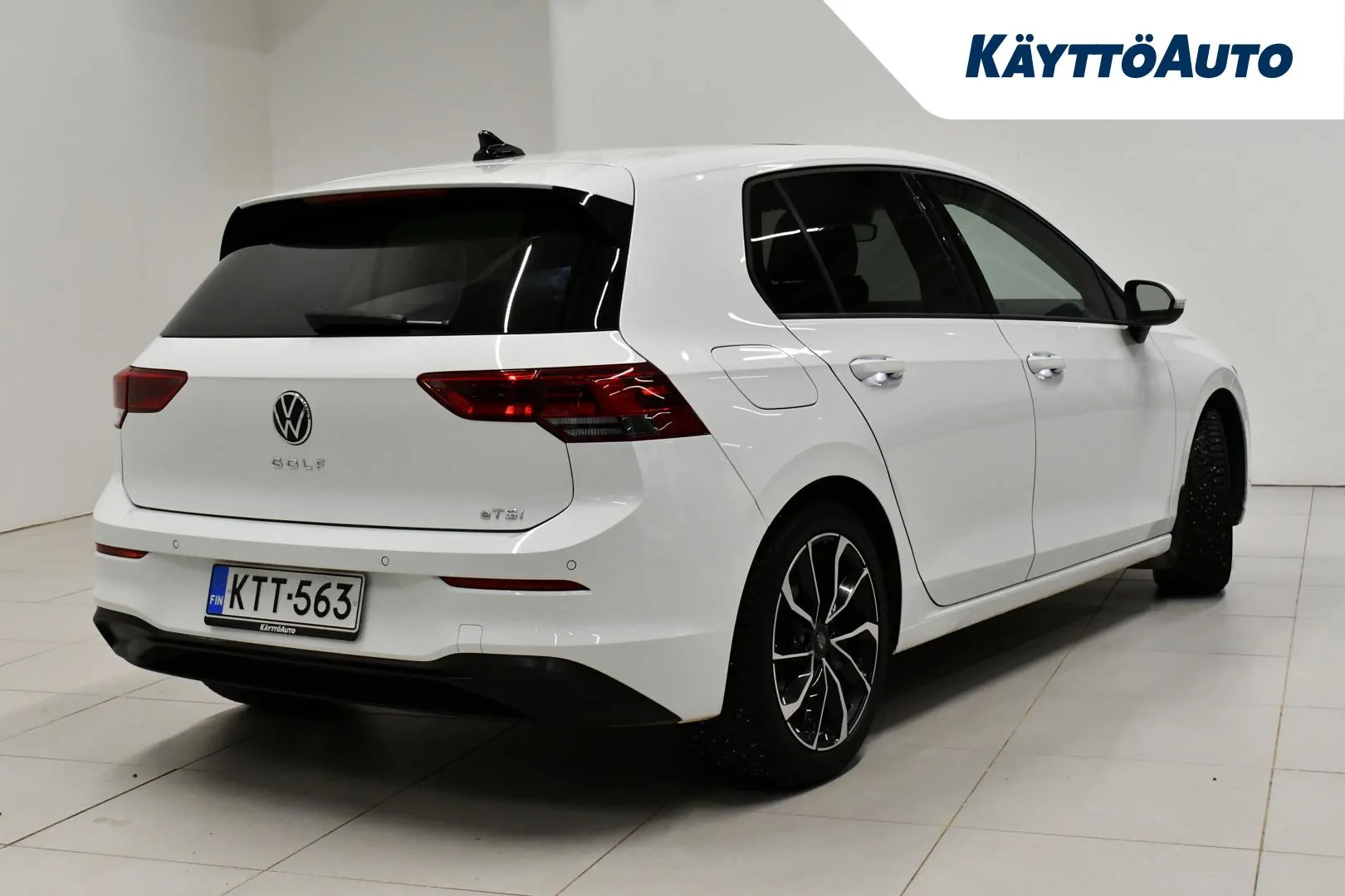 VOLKSWAGEN Golf KTT-563 carousel image
