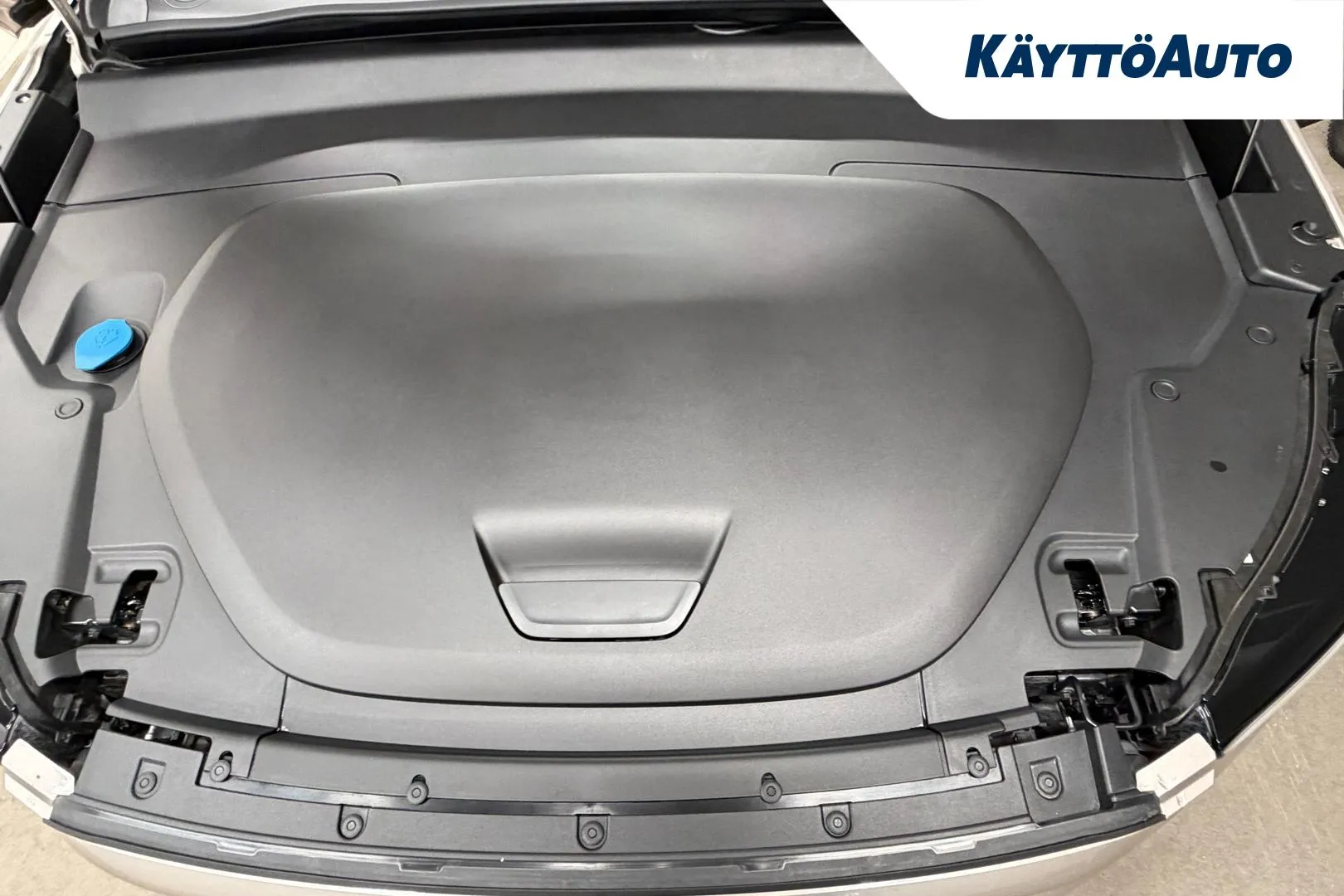 VOLVO XC40 MPA-393 carousel image