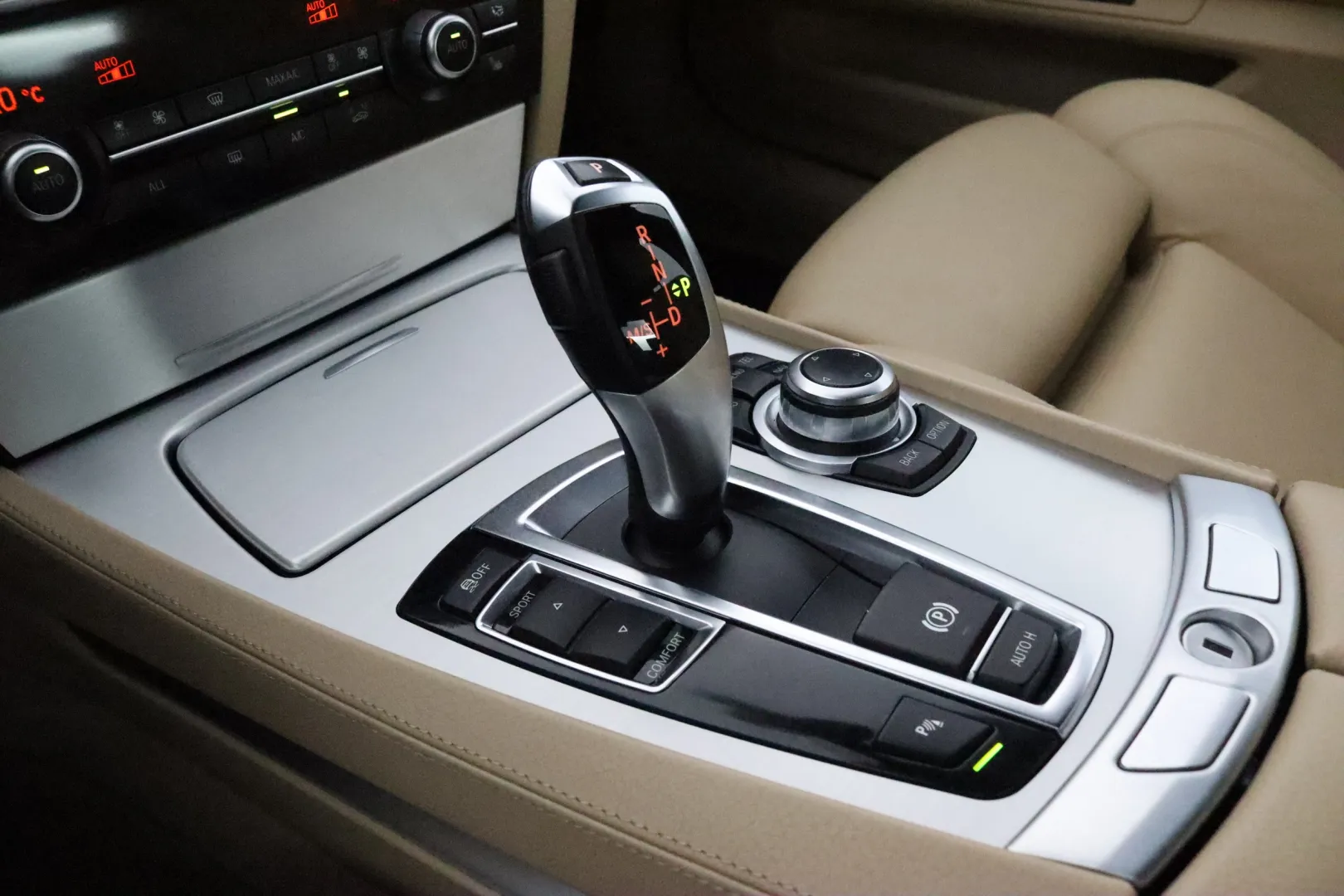 BMW 730 KSE-709 carousel image