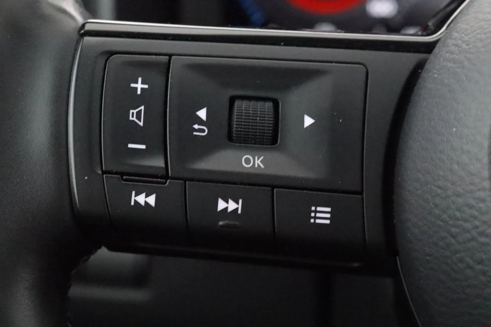 NISSAN Qashqai FSP-910 carousel image