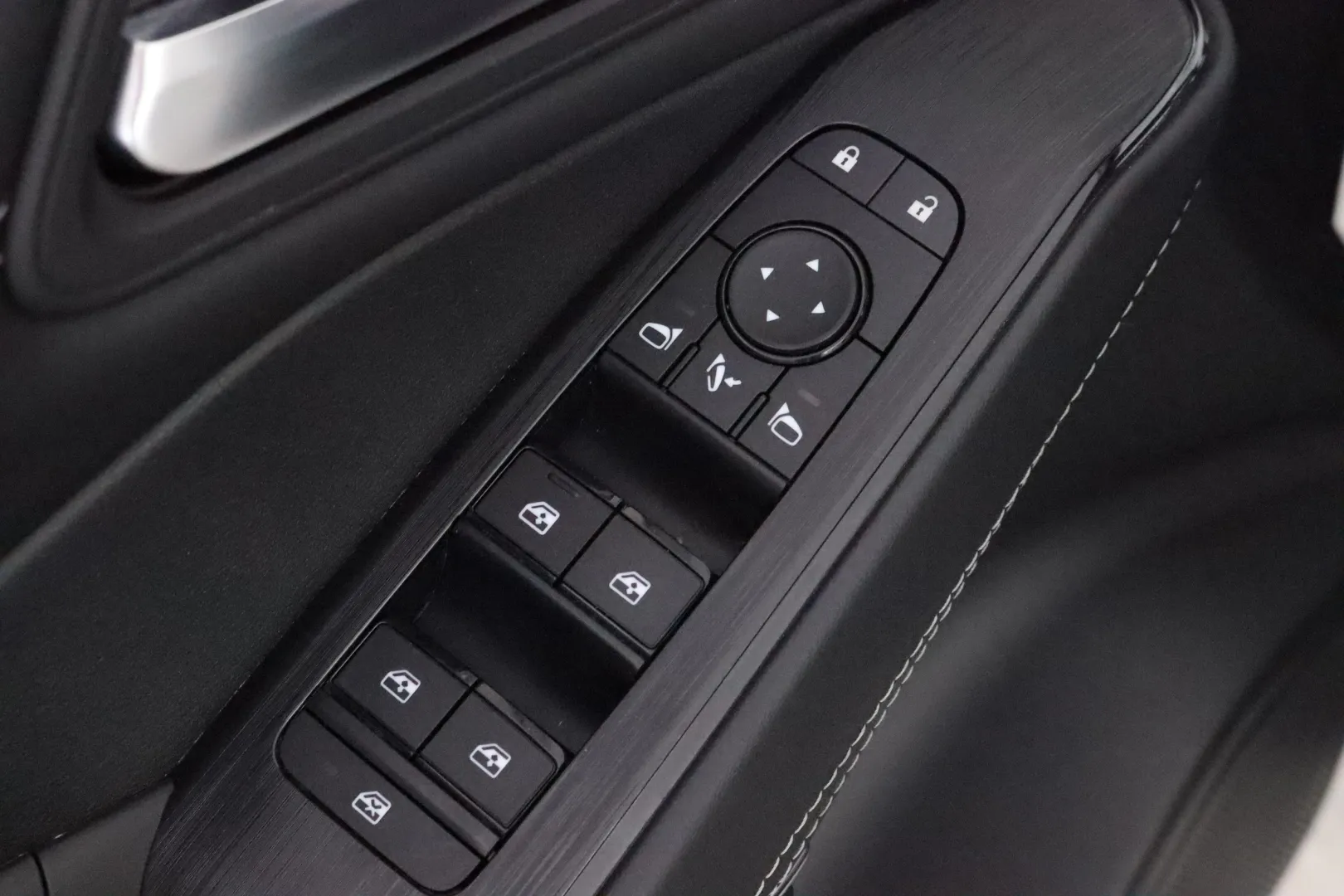 NISSAN Qashqai FSP-910 carousel image