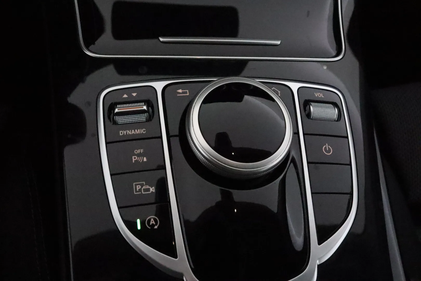 MERCEDES-BENZ C BVE-984 carousel image