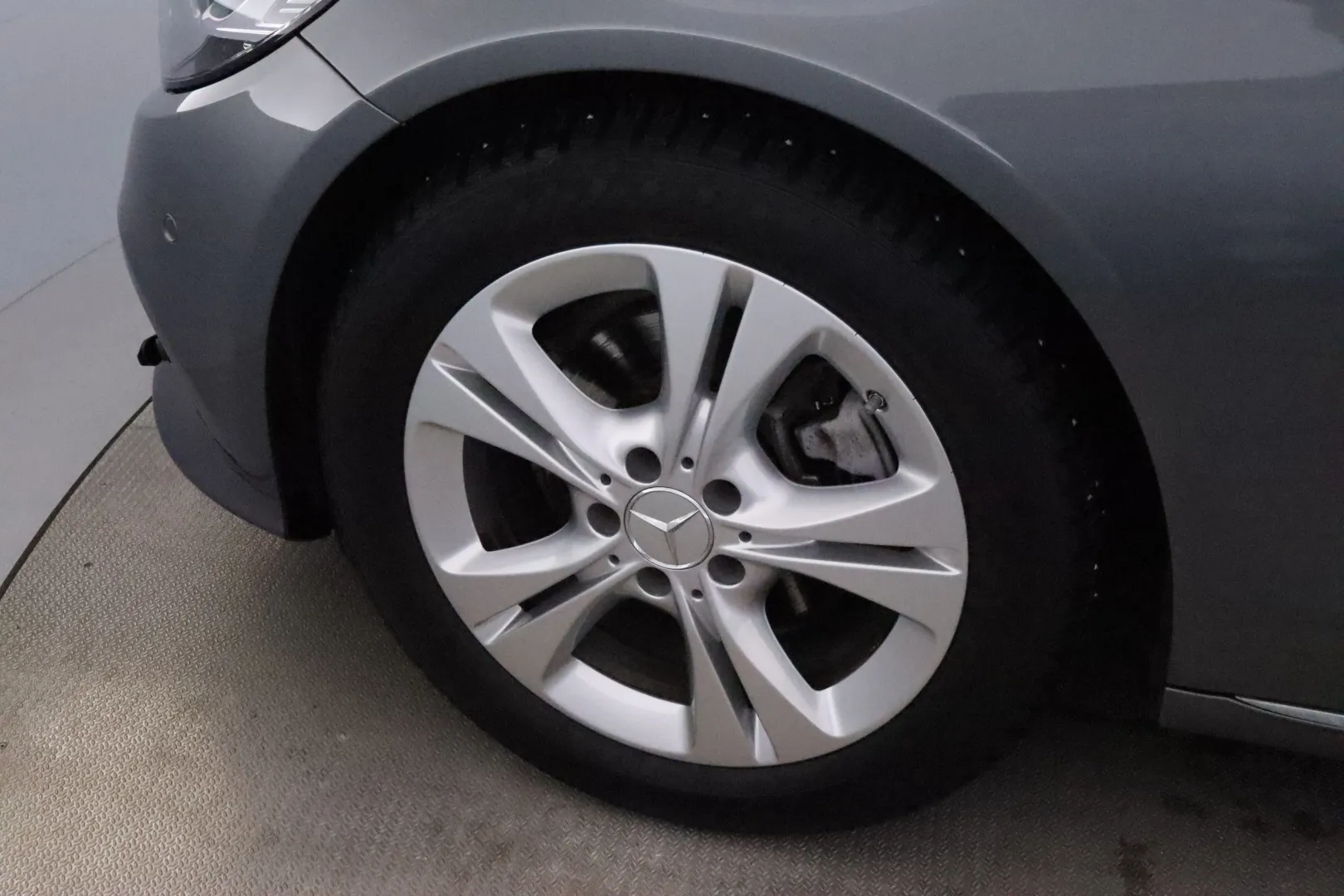 MERCEDES-BENZ C BVE-984 carousel image