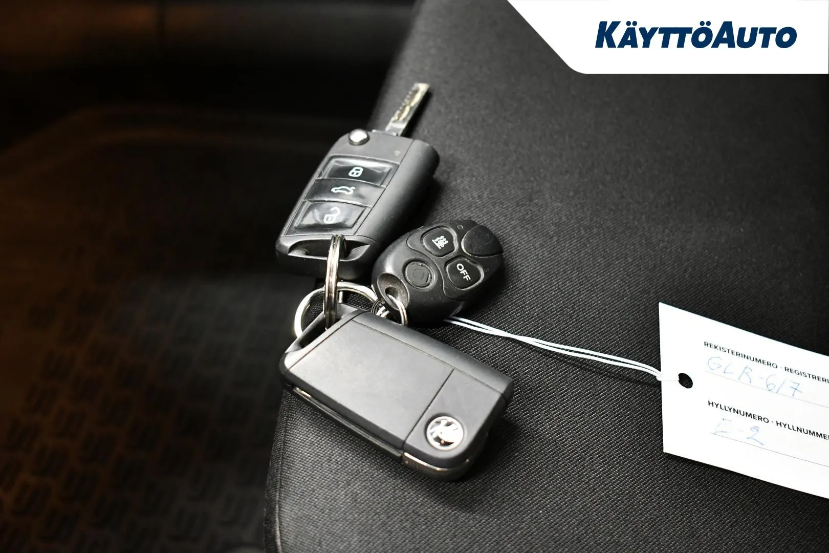 SKODA Superb GLR-617 carousel image