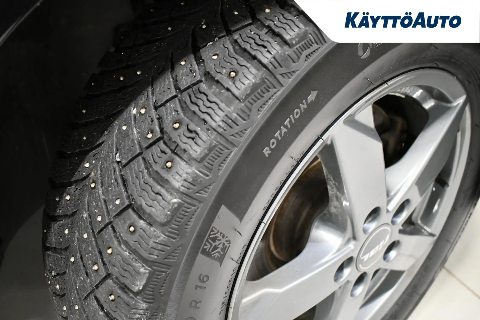 SKODA Superb GLR-617 carousel image