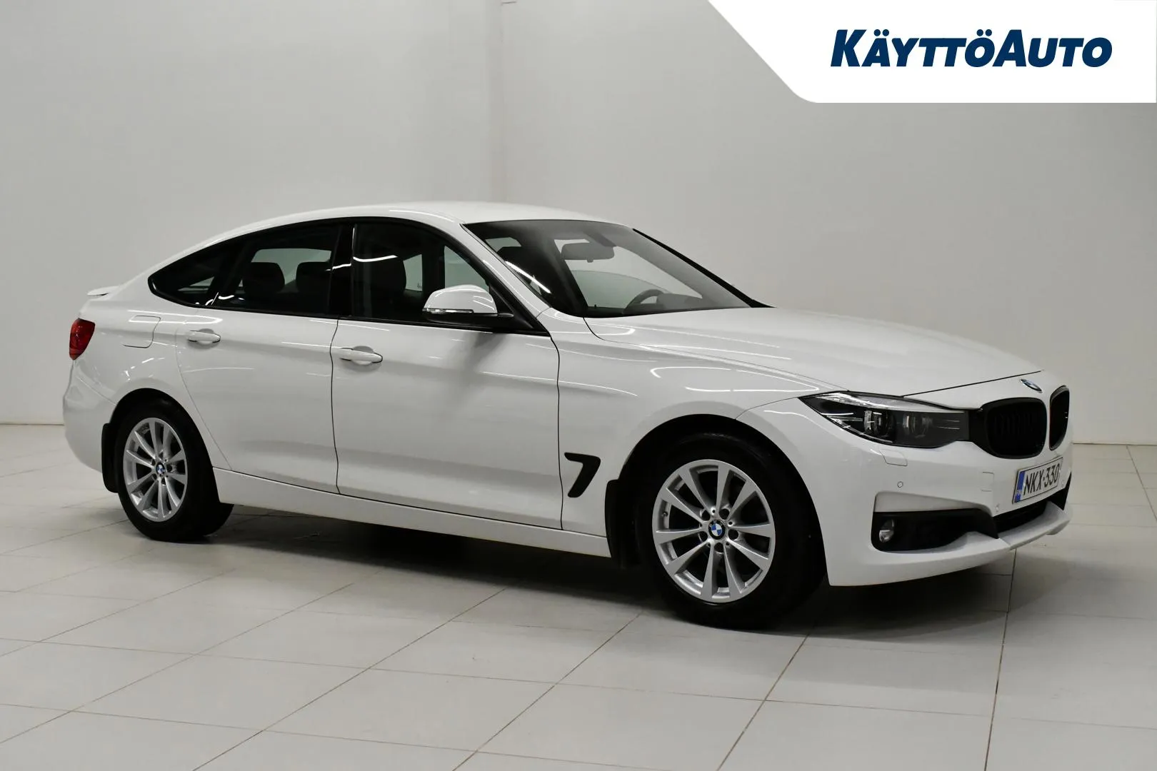 BMW 320 Gran Turismo NKX-330 carousel image