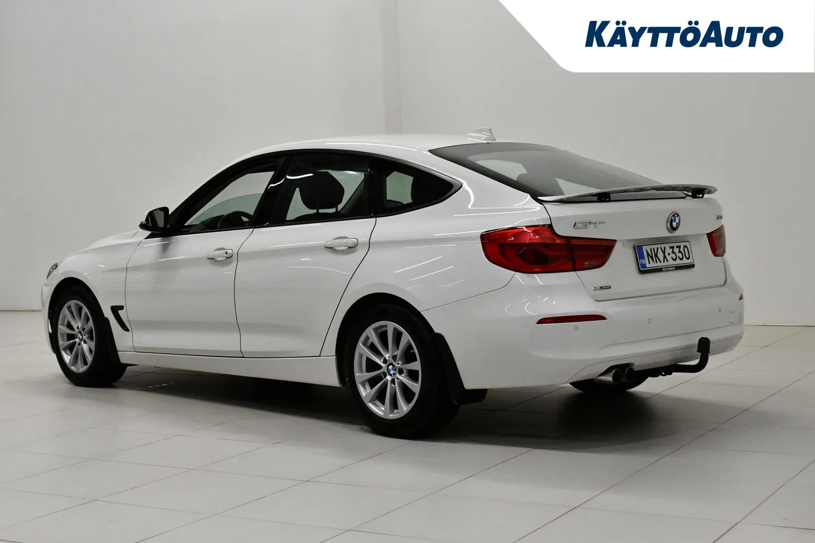 BMW 320 Gran Turismo NKX-330 carousel image