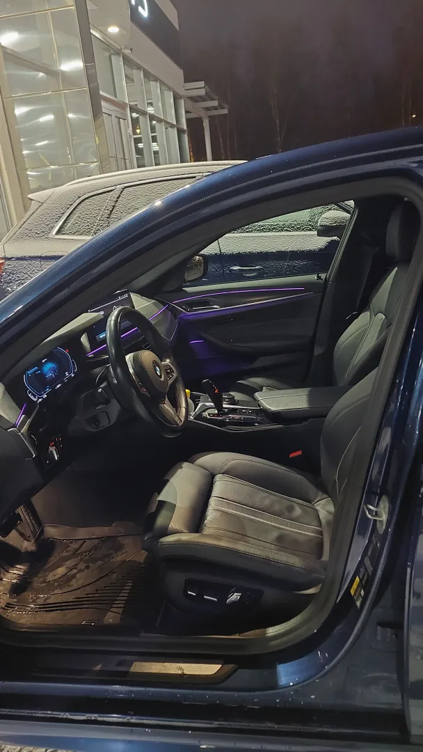 BMW 545 SZA-598 carousel image