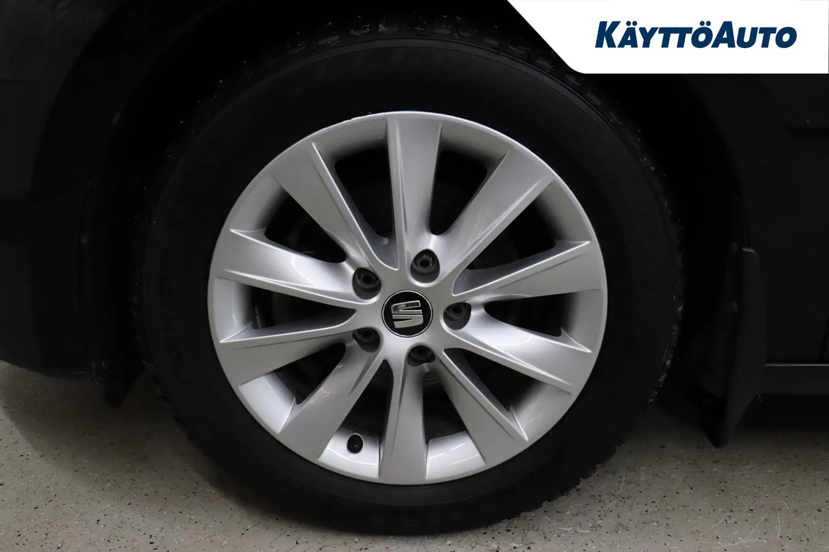 Seat Leon KTP-879 carousel image