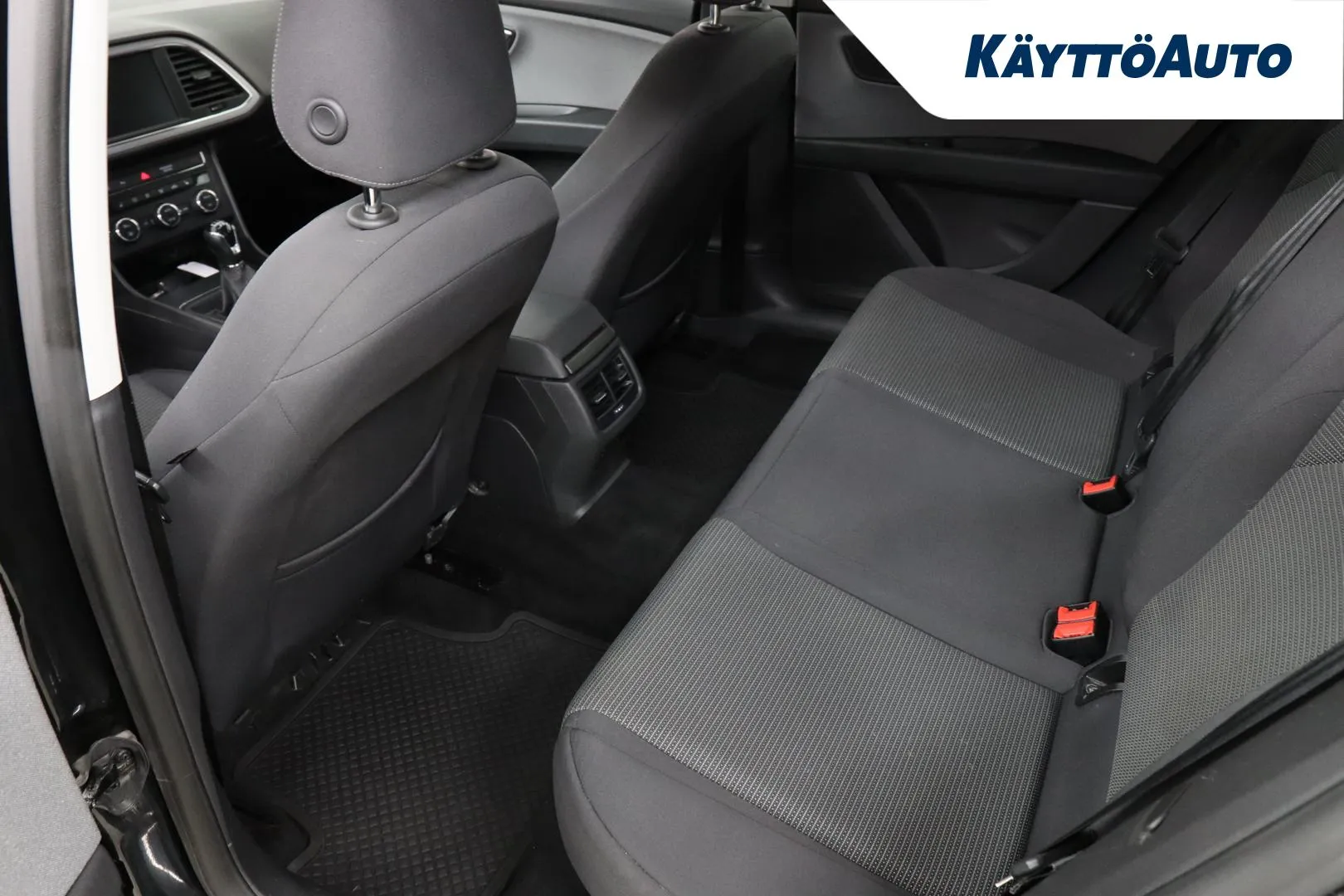 Seat Leon KTP-879 carousel image