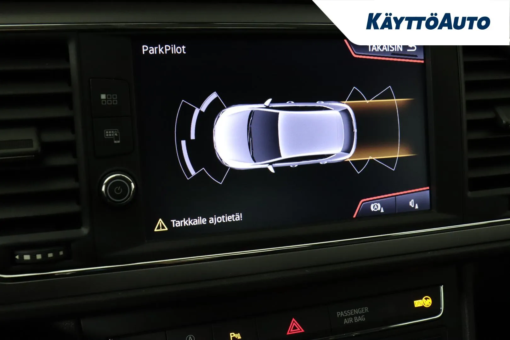 Seat Leon KTP-879 carousel image