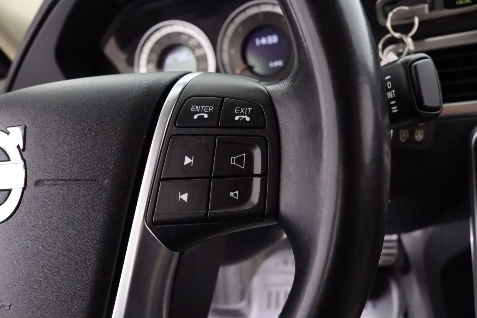 Volvo S80 GJN-190 carousel image