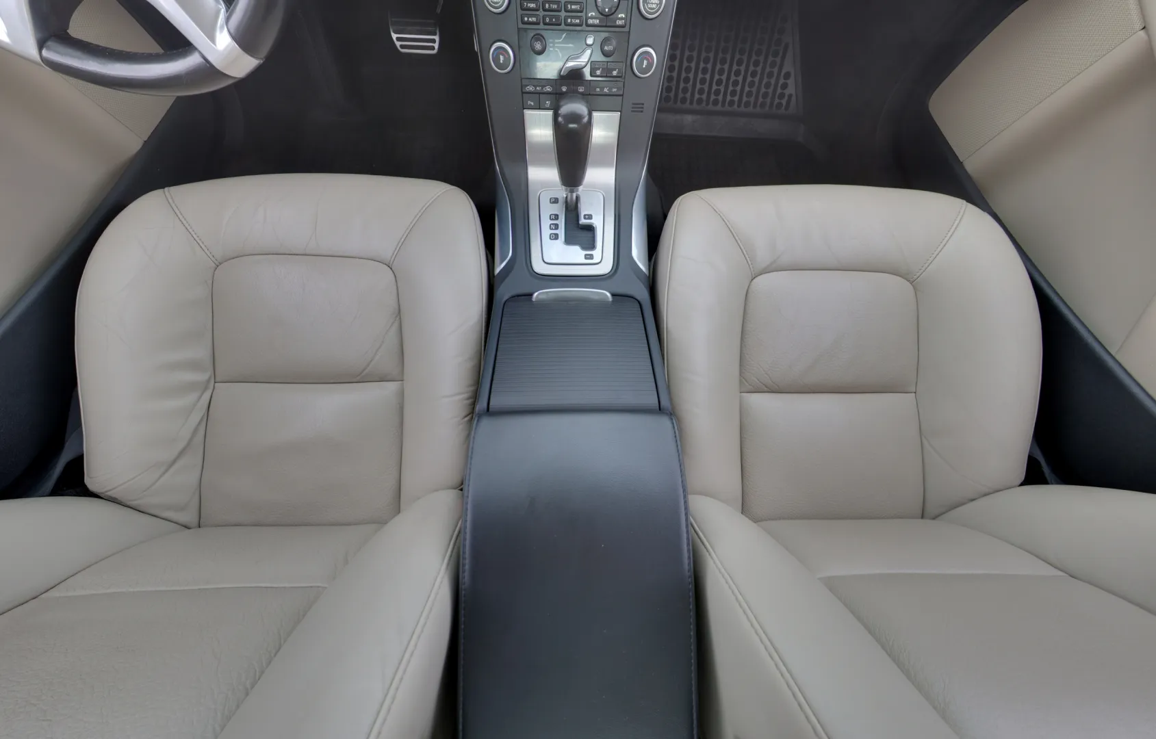 Volvo S80 GJN-190 carousel image