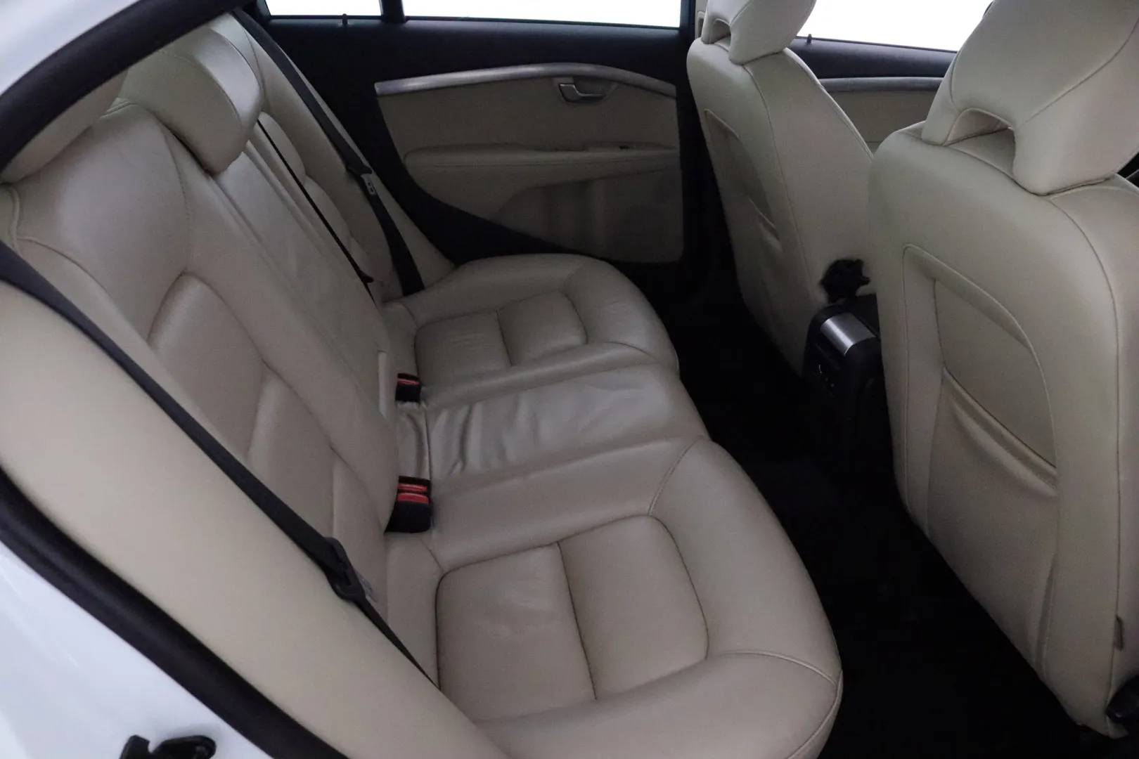 Volvo S80 GJN-190 carousel image