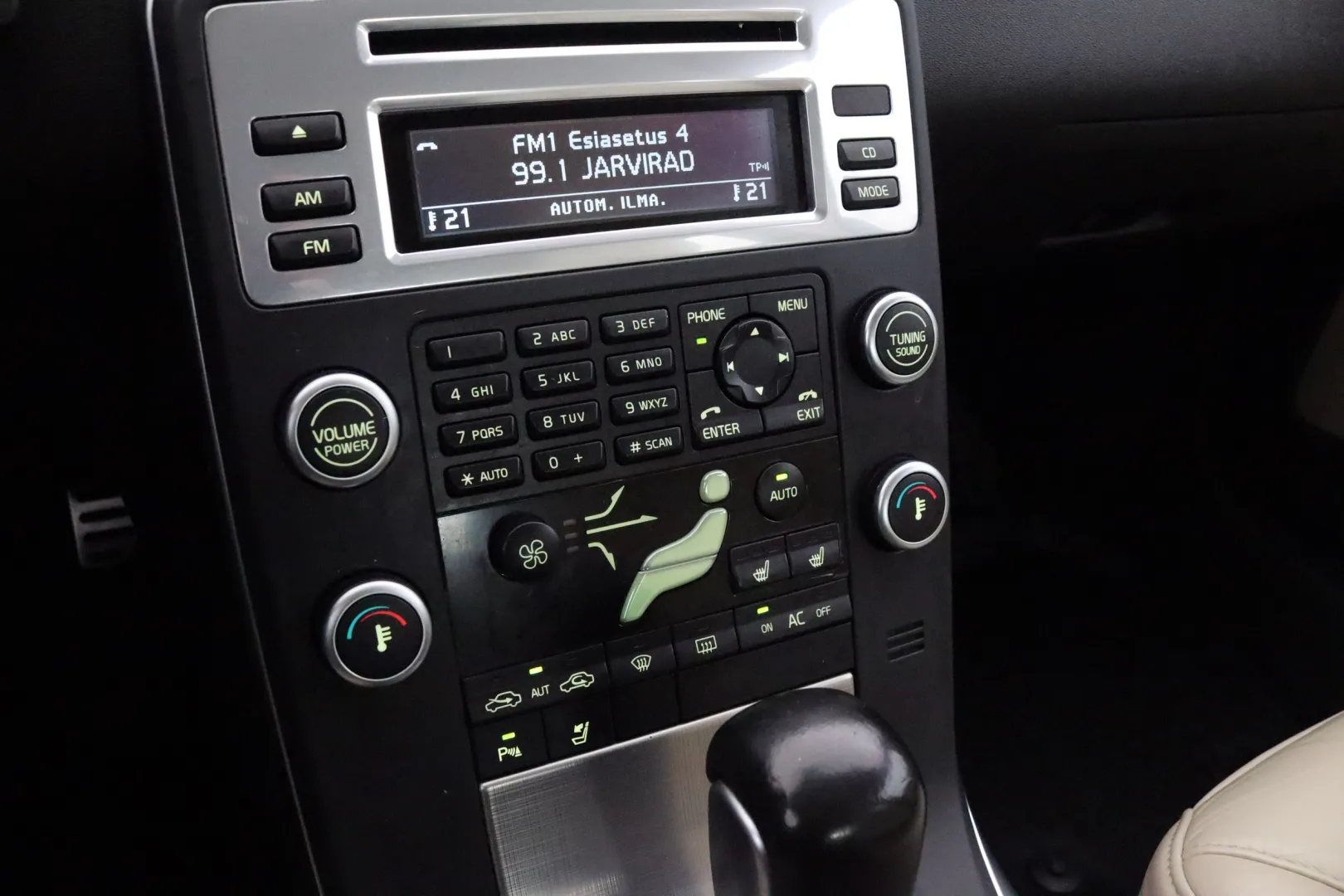 Volvo S80 GJN-190 carousel image