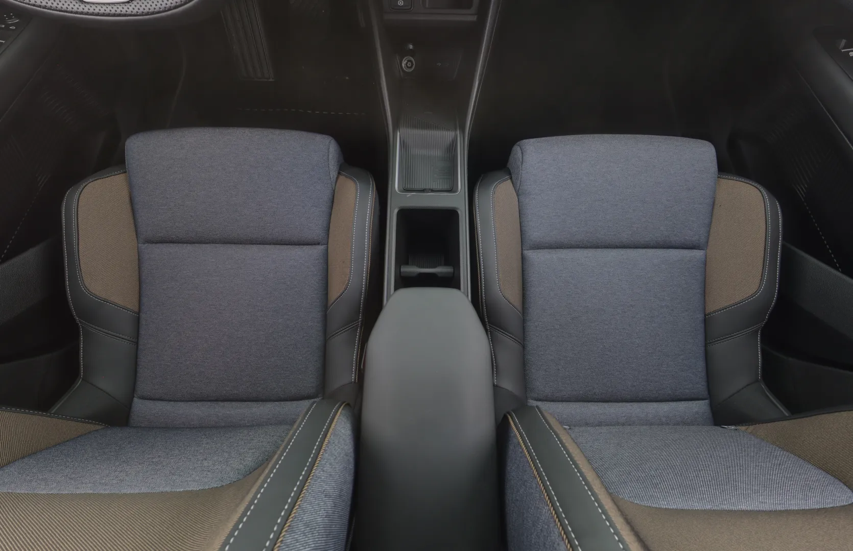 Renault 5 KXN-931 carousel image