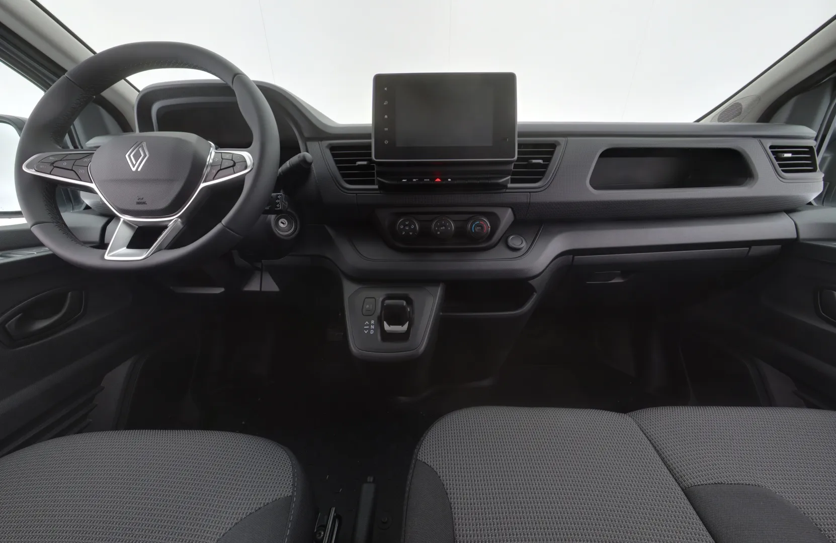 Renault Trafic NOI-261 carousel image