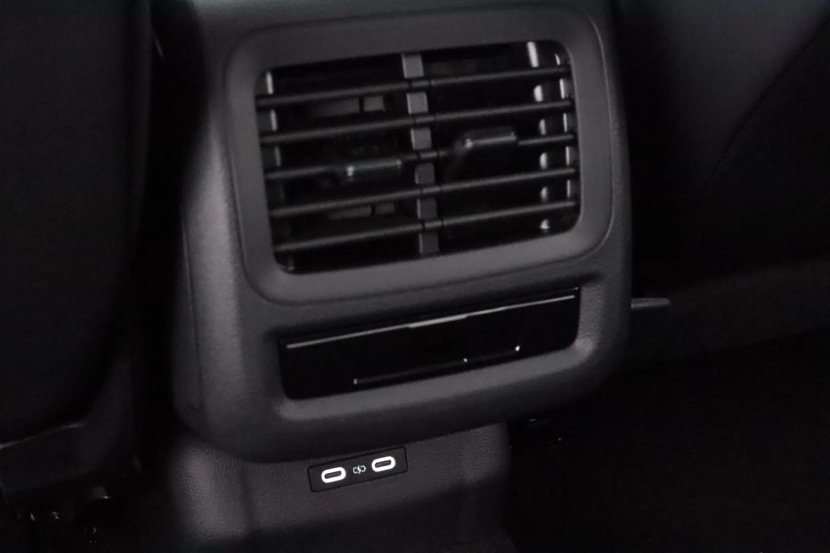 Volkswagen T-Roc NOK-676 carousel image