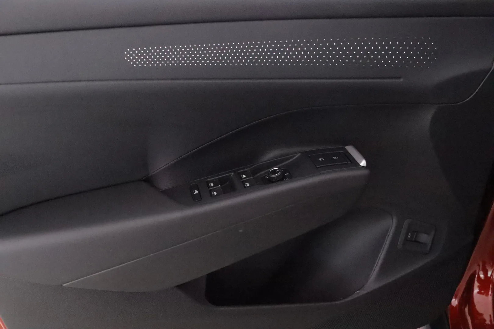 Volkswagen T-Roc NOK-676 carousel image