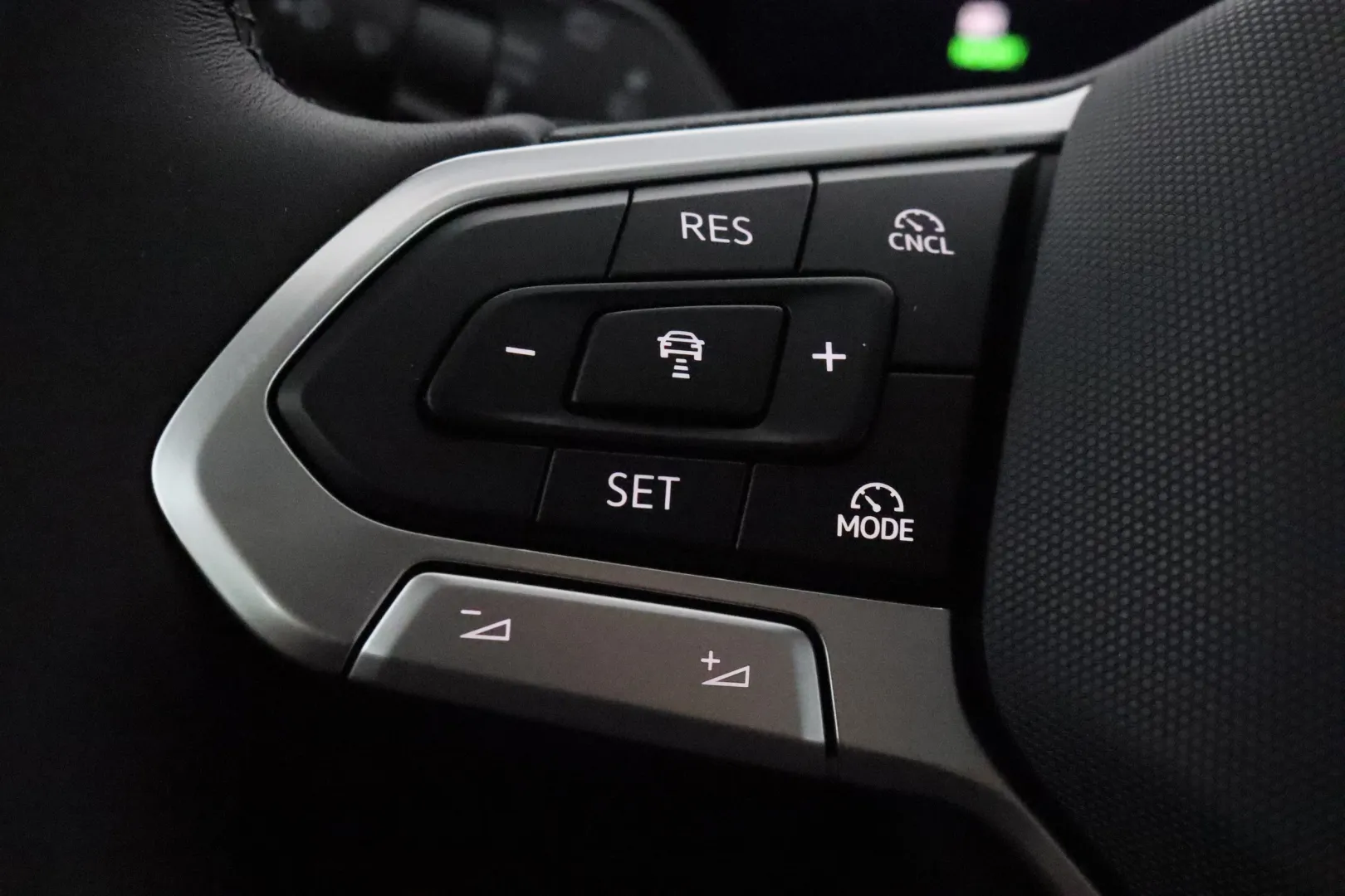 Volkswagen T-Roc NOK-676 carousel image