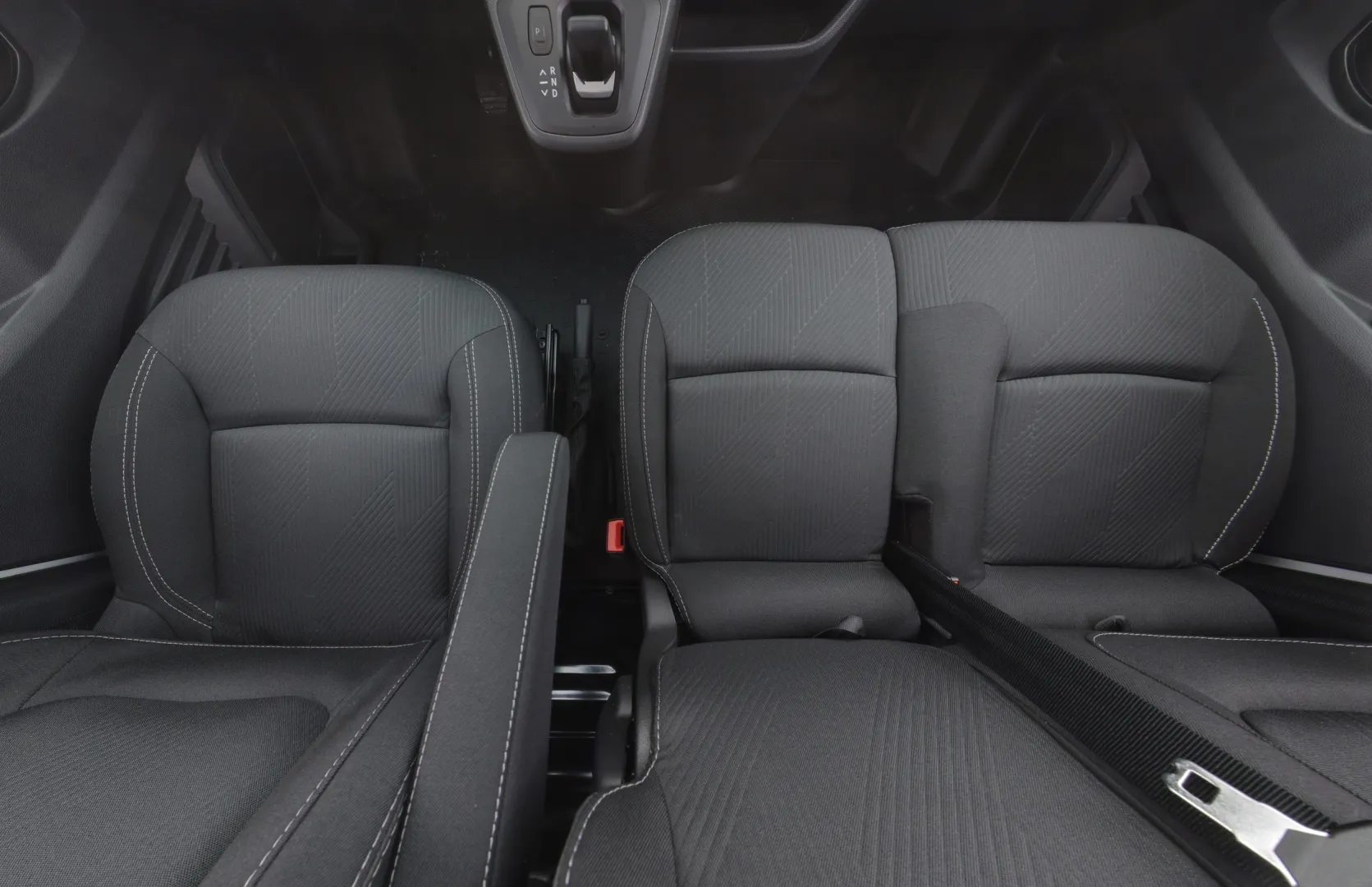 Nissan Primastar SRS-130 carousel image