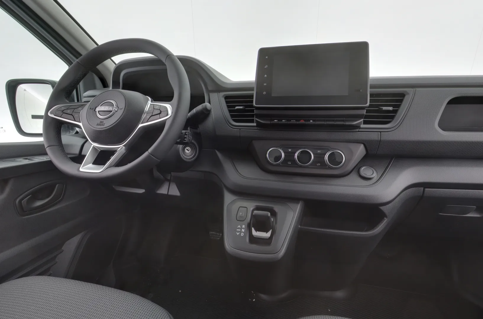 Nissan Primastar SRS-119 carousel image