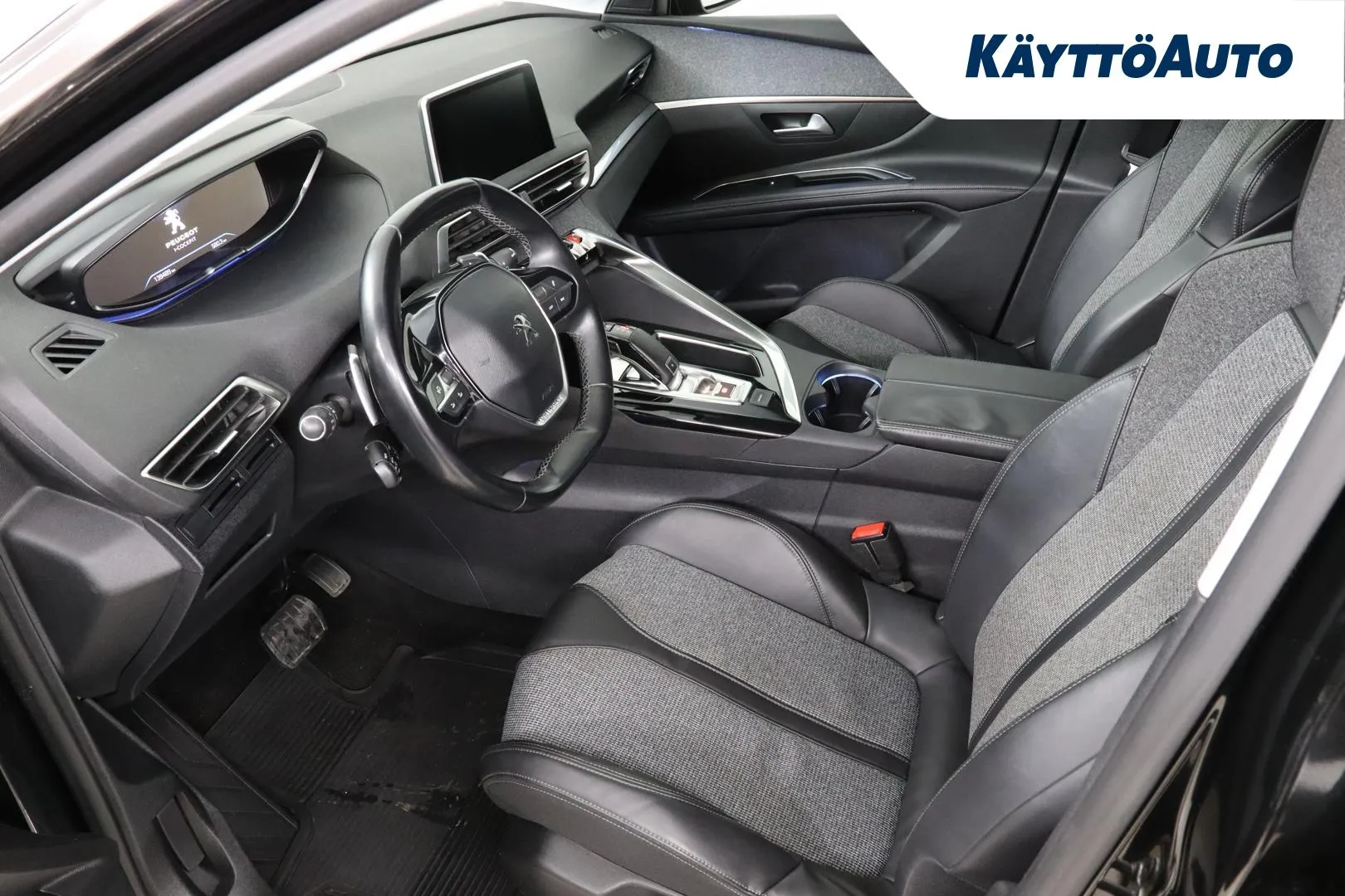 Peugeot 5008 XOZ-821 carousel image