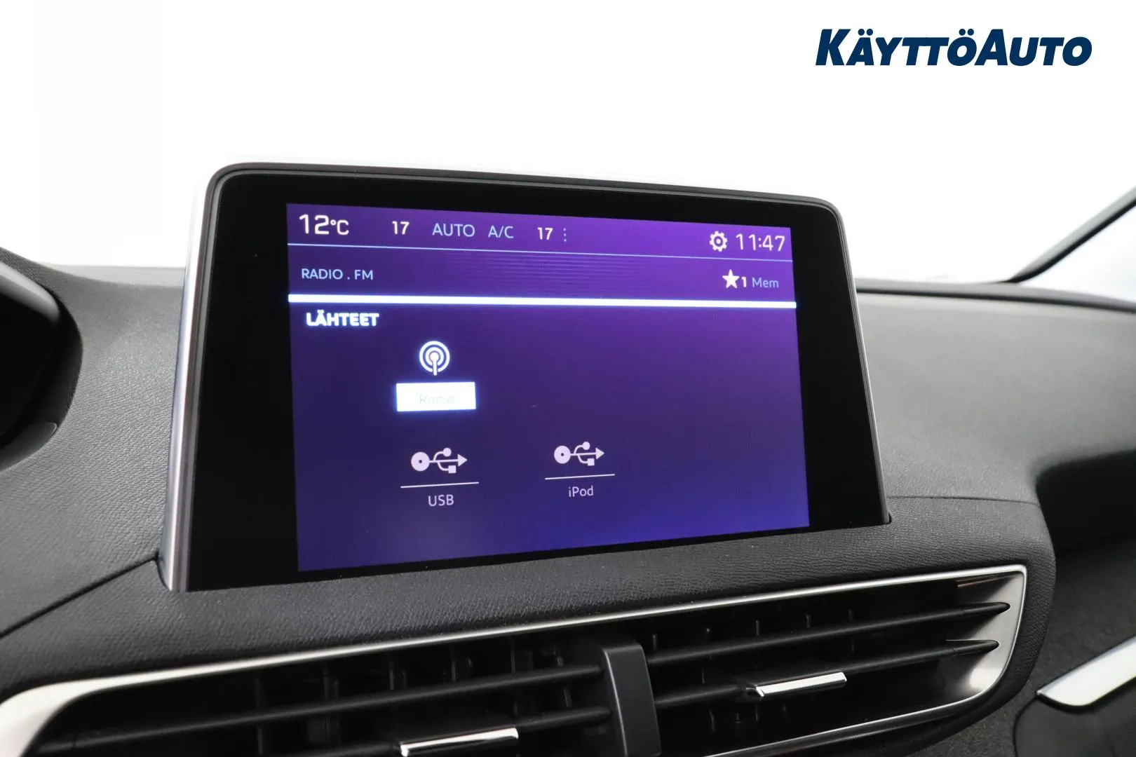 Peugeot 5008 XOZ-821 carousel image